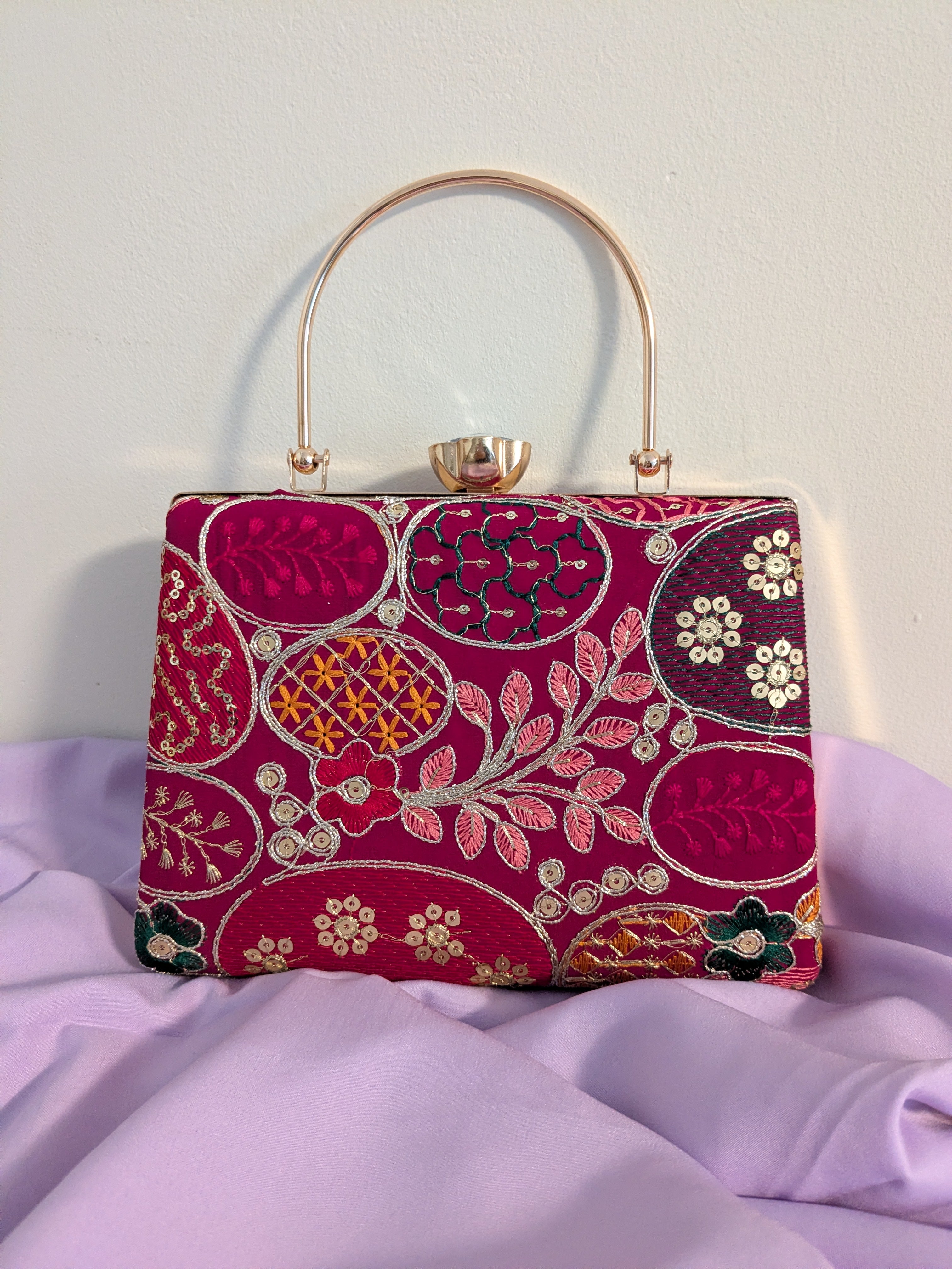 Zardosi Clutch - Red