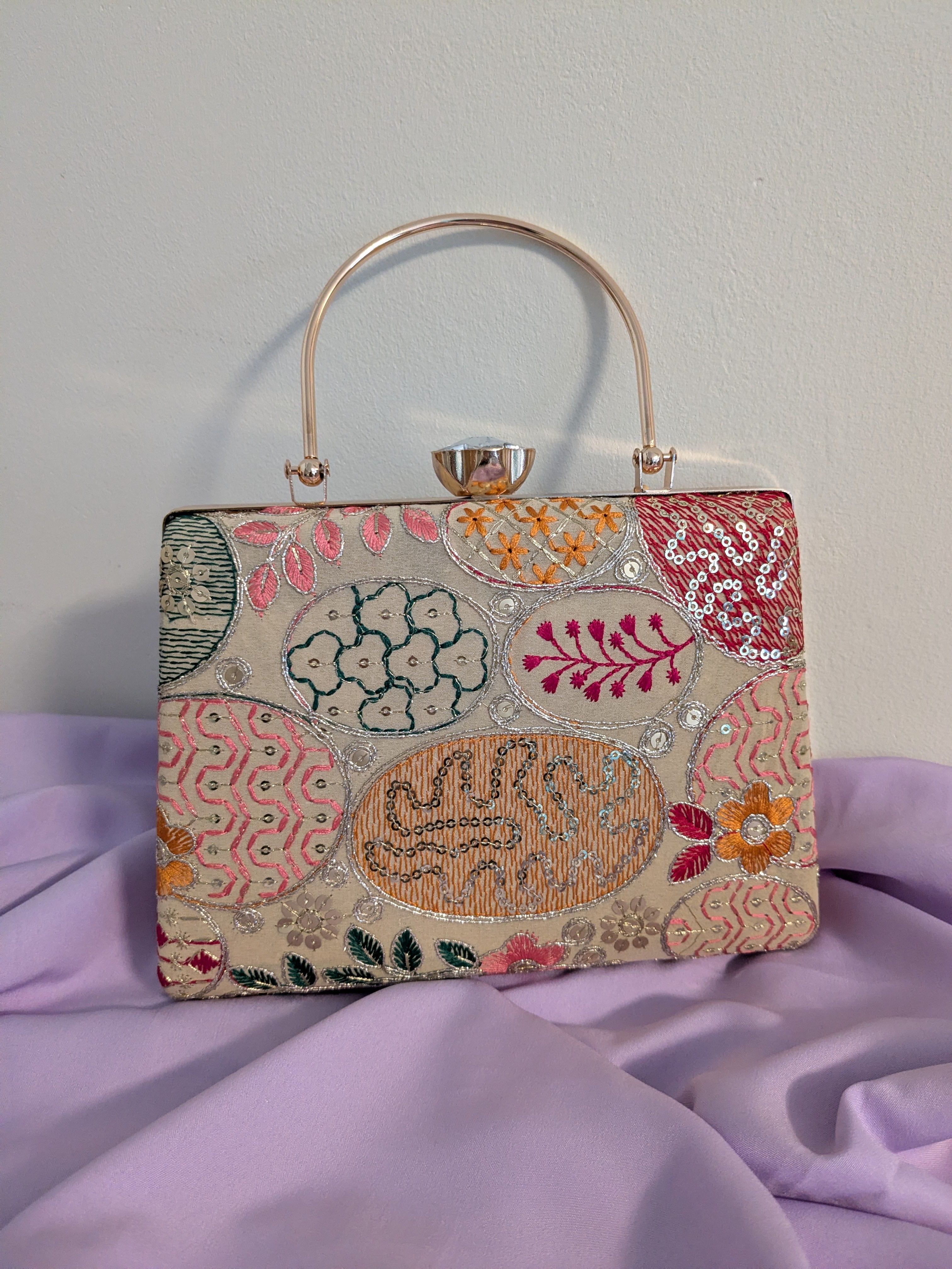 Zardosi Clutch - Gold