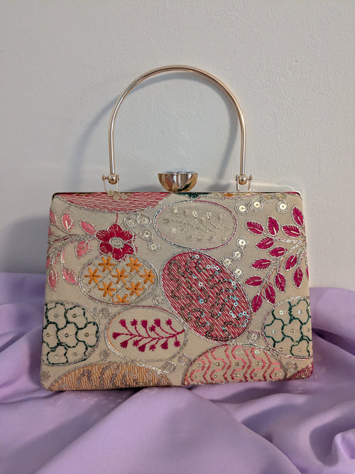 Zardosi Clutch - Gold
