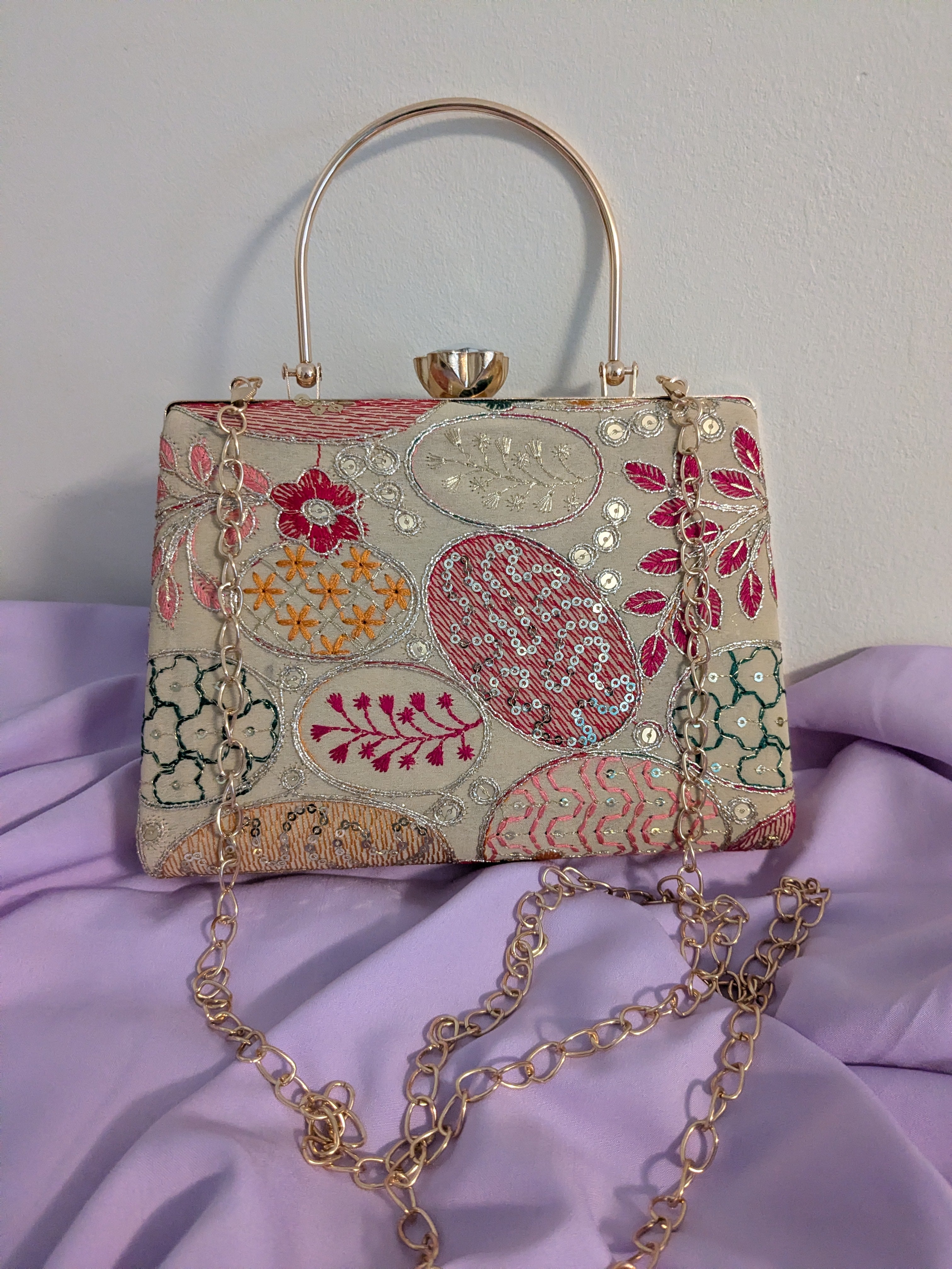 Zardosi Clutch - Gold