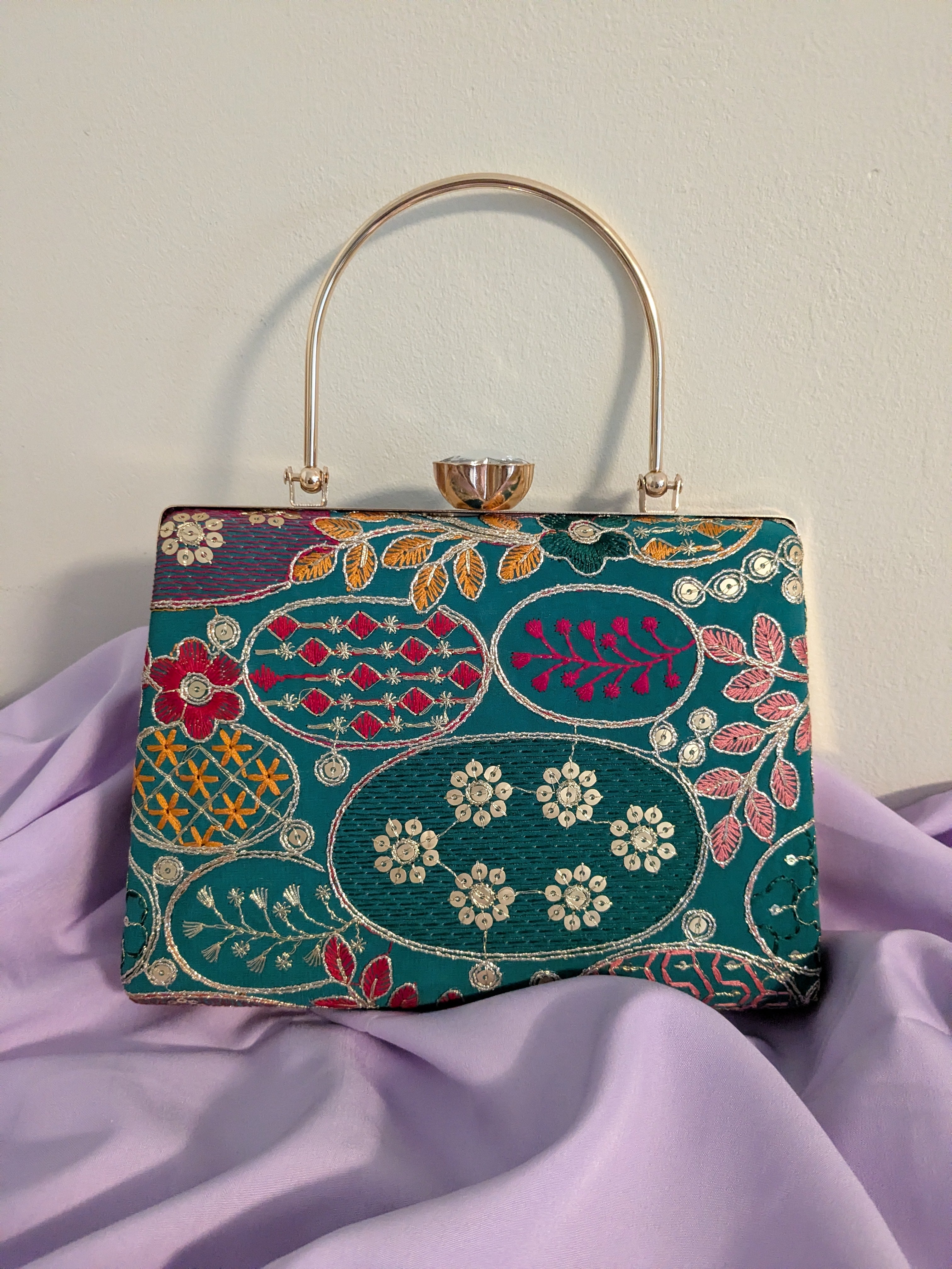 Zardosi Clutch - Green